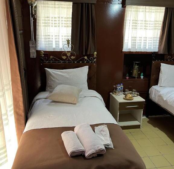 تختخواب و صبحانه Gökhanbey Konağı Butik Otel