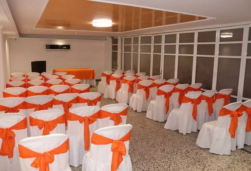 هتل Inambu Villavicencio