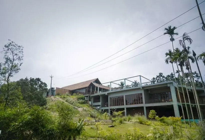 Hotelli Maayaa Riverside Villas & Suites By Keala