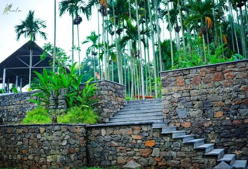 Hotelli Maayaa Riverside Villas & Suites By Keala