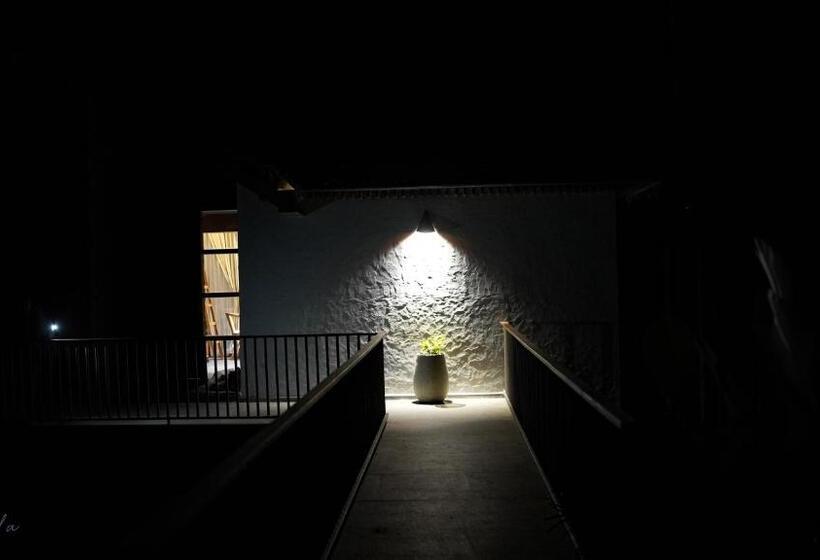 فندق Maayaa Riverside Villas & Suites By Keala