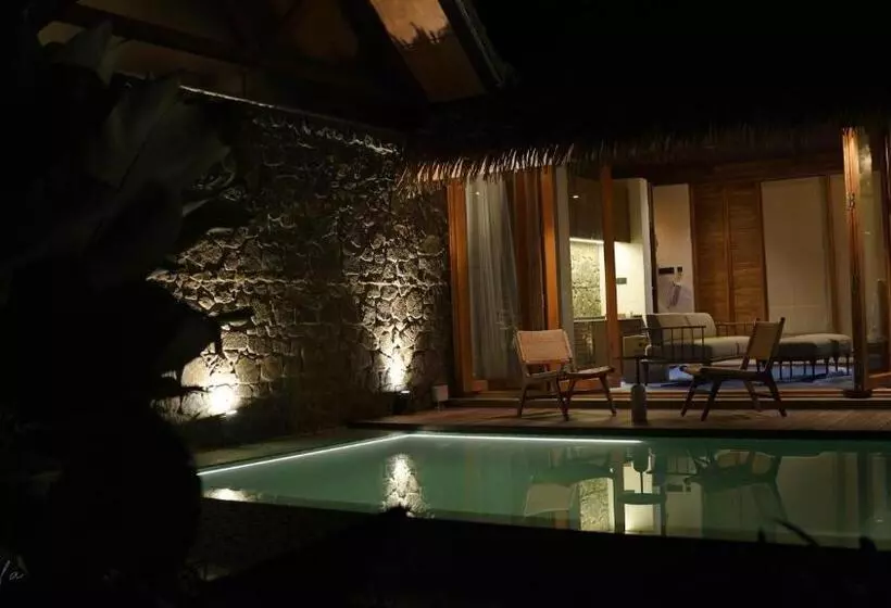Hotelli Maayaa Riverside Villas & Suites By Keala