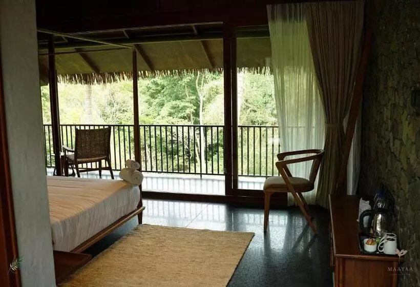 Hotelli Maayaa Riverside Villas & Suites By Keala