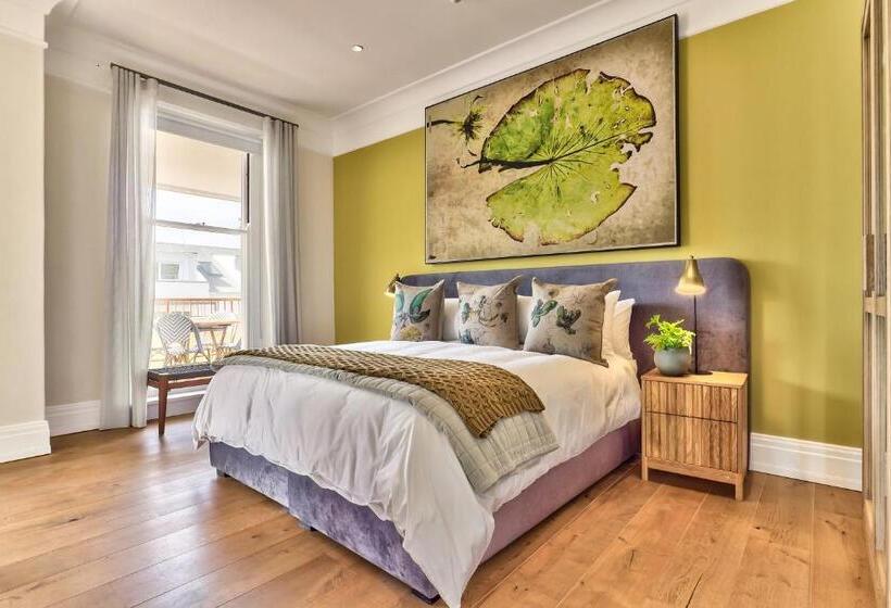 Отель Wytham Manor House