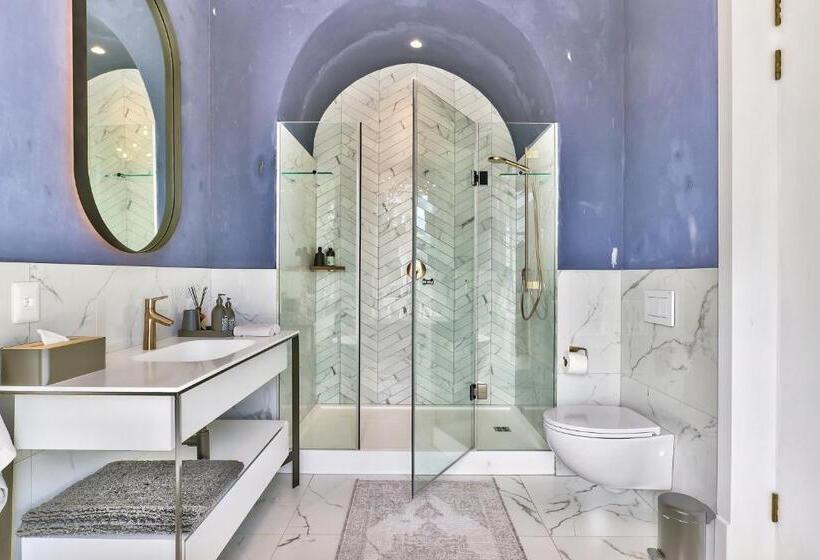 Отель Wytham Manor House