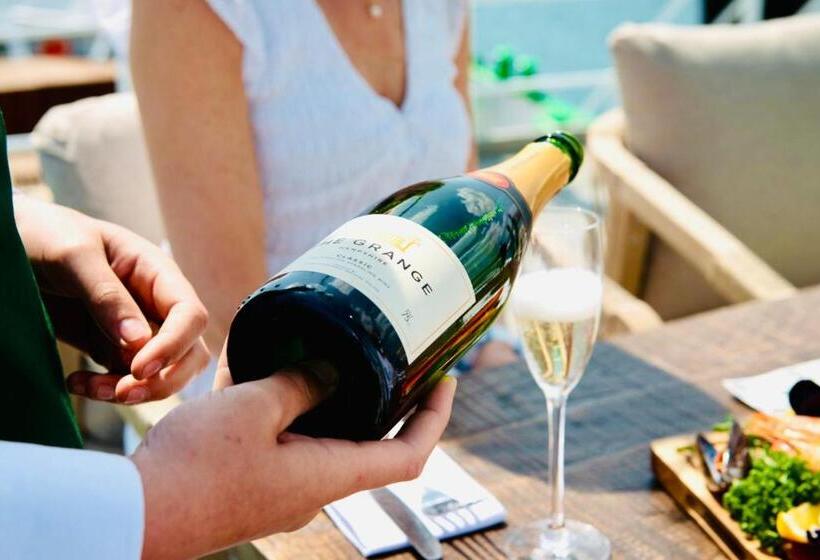 酒店 Rooms At Haslar Marina