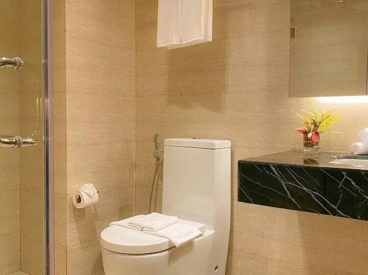 The Plaza Garden Hotel And Residences