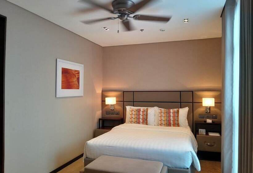 The Plaza Garden Hotel And Residences