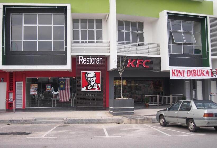 הוסטל Sri Packers Klia