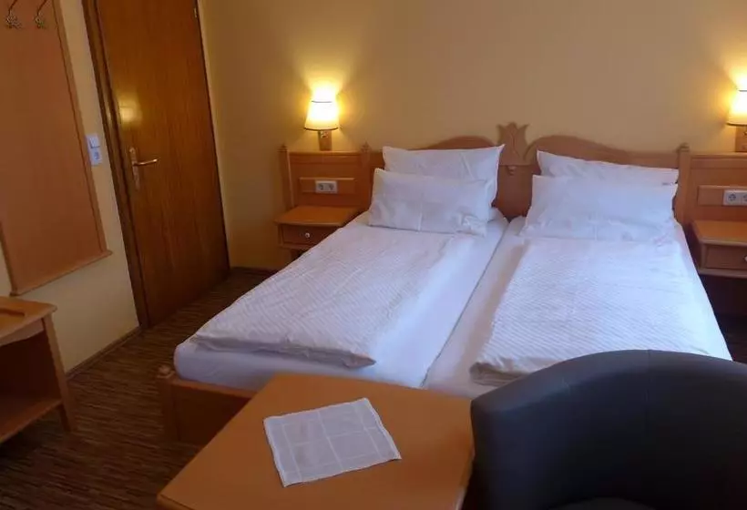 Central Hotel Greiveldinger