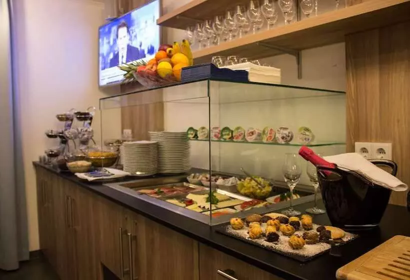 Hotelli 7 Continents