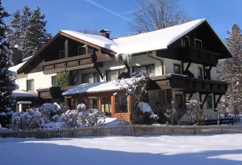 Hotelli Alpenlodge Pfronten