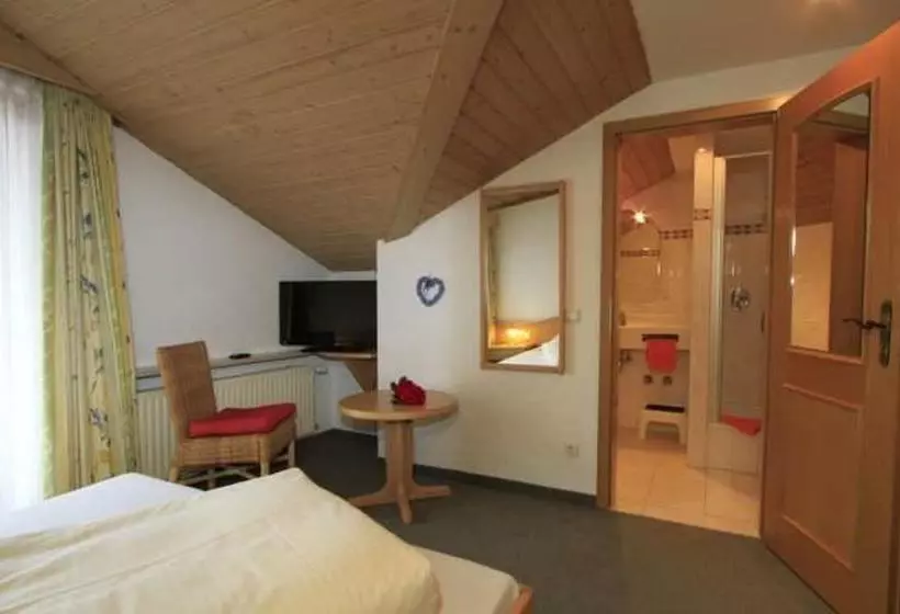 ホテル Alpenlodge Pfronten