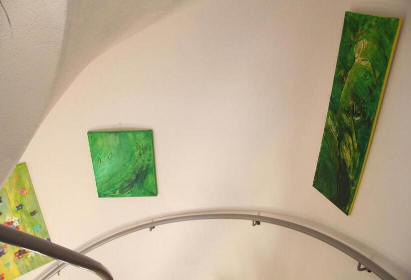 Hotel Am Schloss Neuenstein