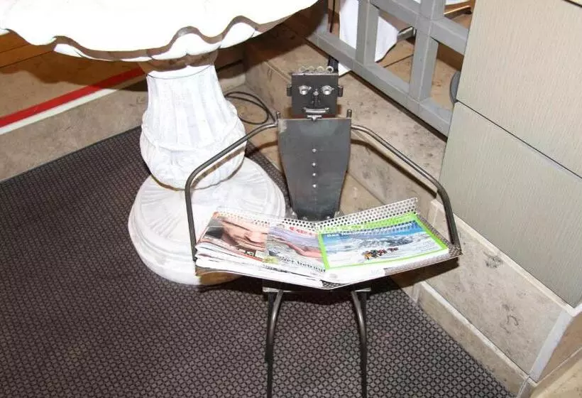 Hotelli Am Schloss Neuenstein