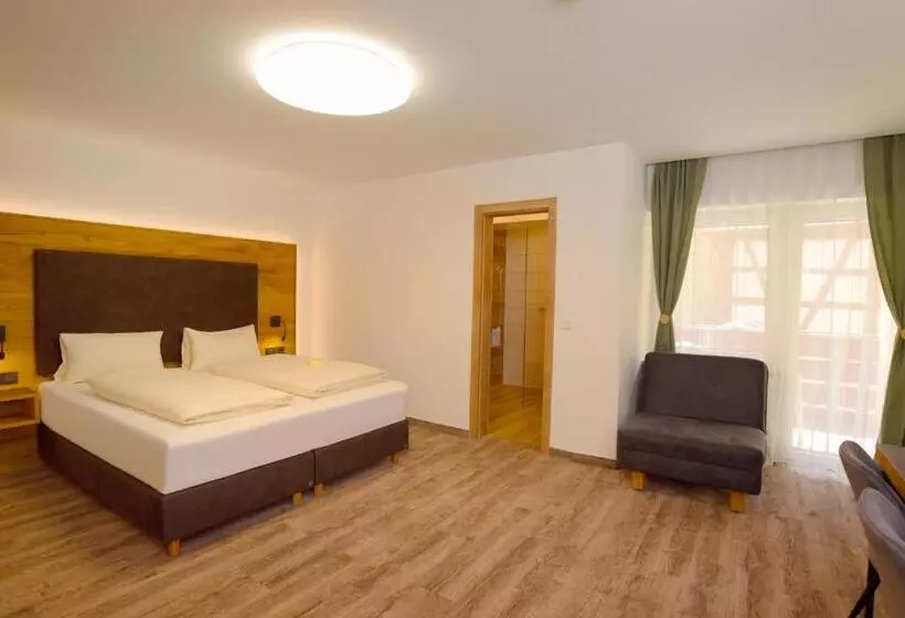 Hotelli Gasthof Krone