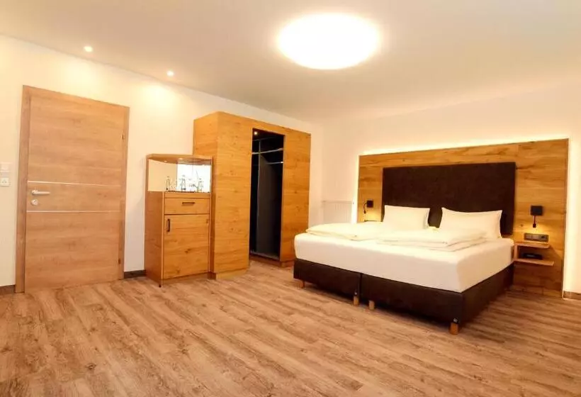 Hotelli Gasthof Krone