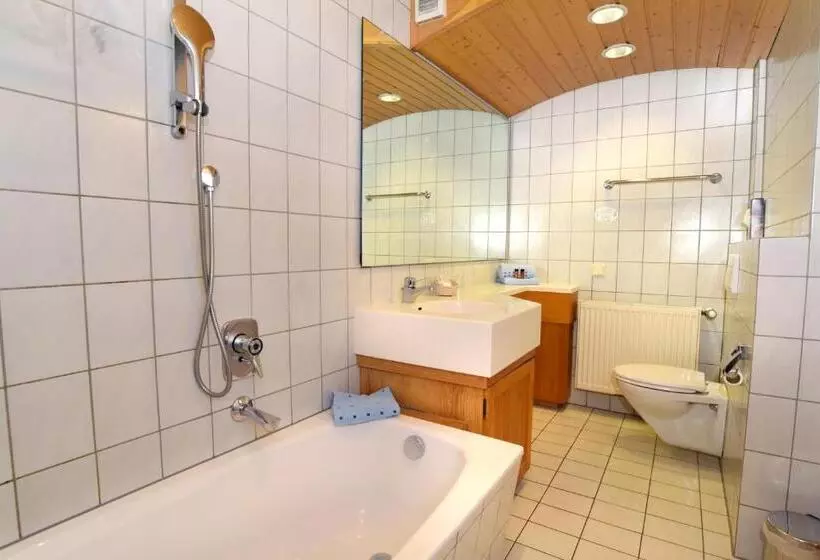 Hotelli Gasthof Krone