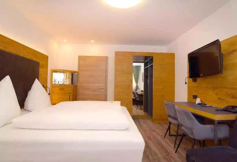 Hotelli Gasthof Krone