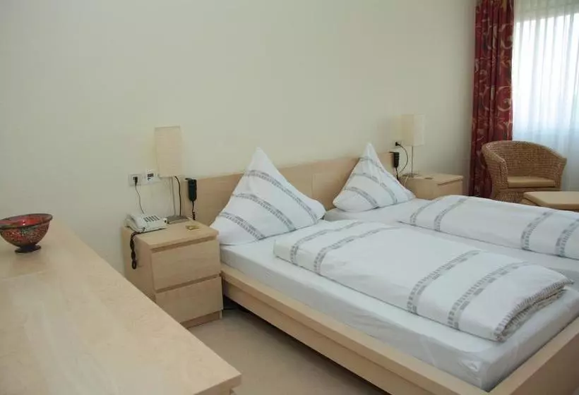 ホテル Gda Gäste