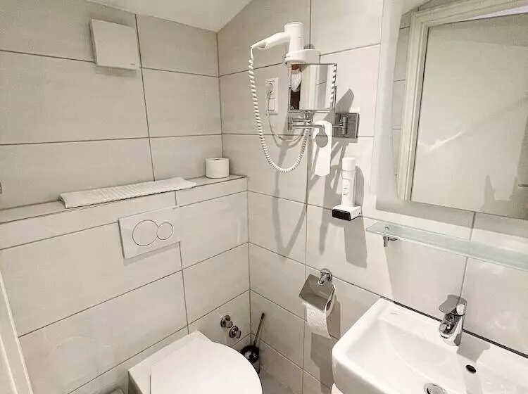 هتل Glashütten