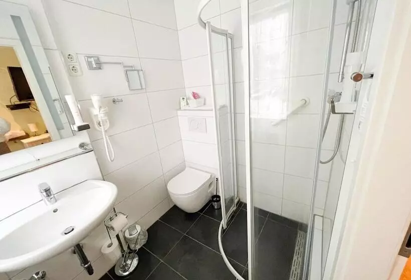 هتل Glashütten