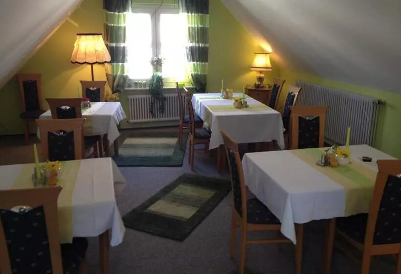 Hotelli Gästehaus Stelle