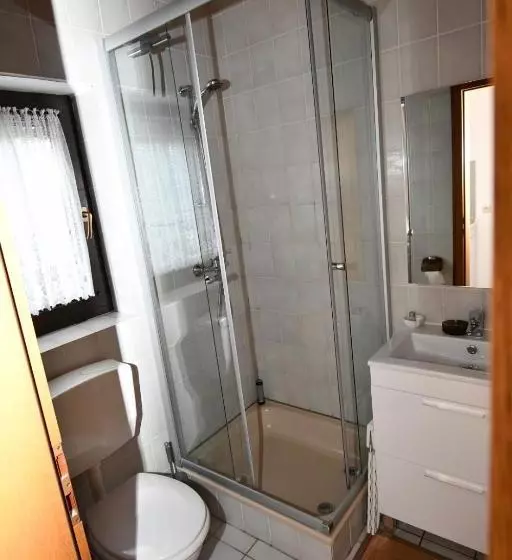 Hotelli Gästehaus Steuer