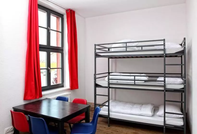 Hotelli Hostel Am Güterbahnhof