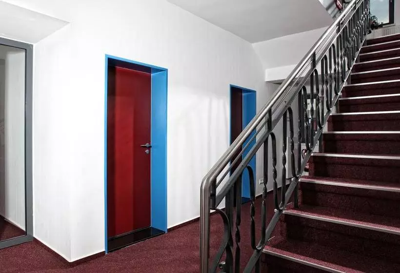 Hotelli Hostel Am Güterbahnhof