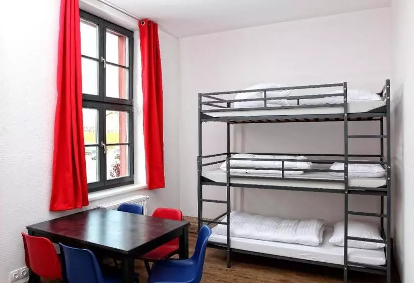 Hotelli Hostel Am Güterbahnhof