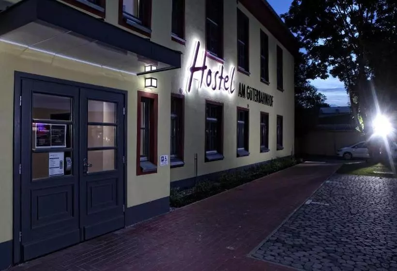 Hotelli Hostel Am Güterbahnhof