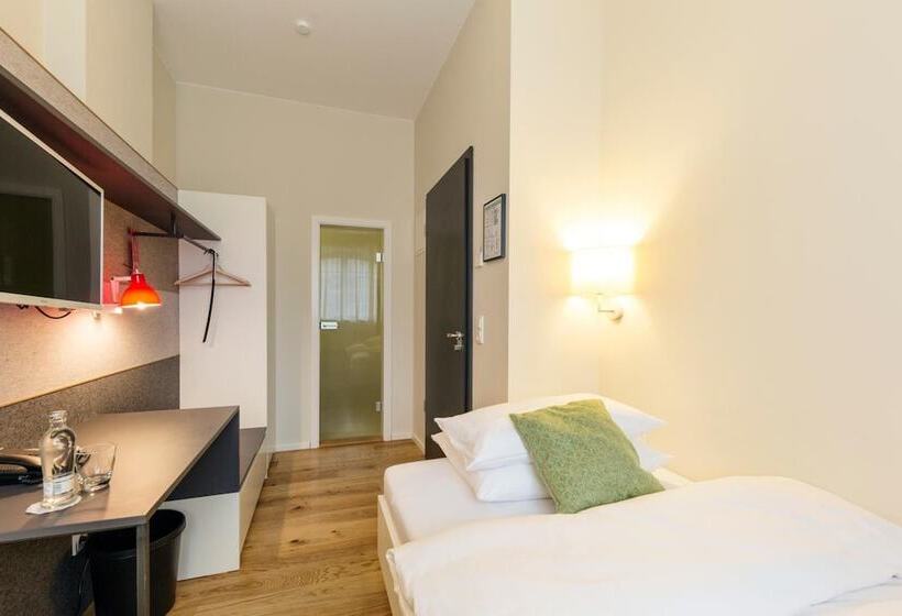 ホテル Paulinenhof