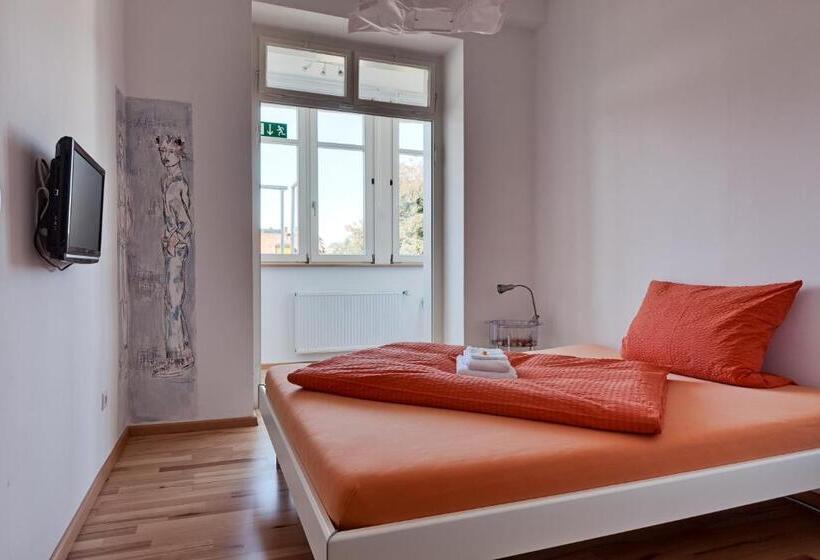 Otel Pensionsieben Das Andere