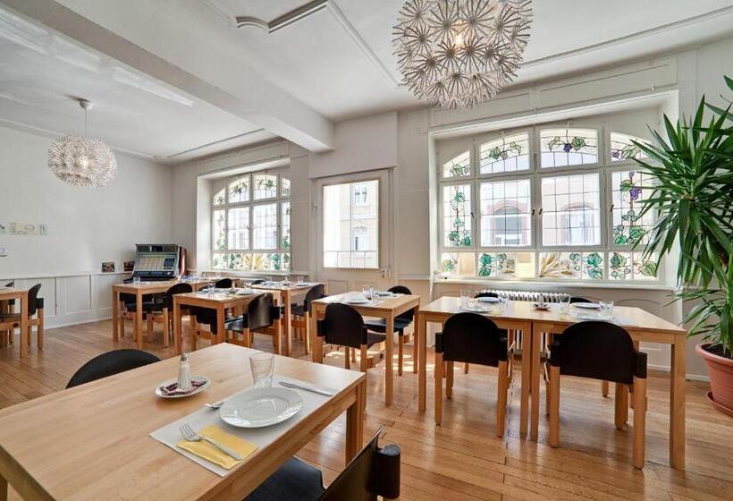 Otel Pensionsieben Das Andere