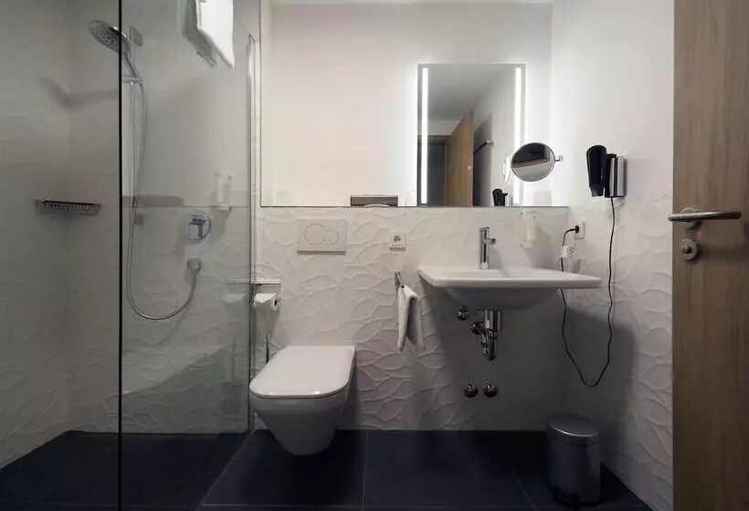 Hotelli Reich An Der Rems