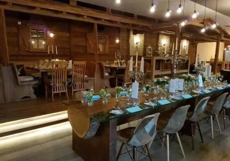 Hotelli Reich An Der Rems