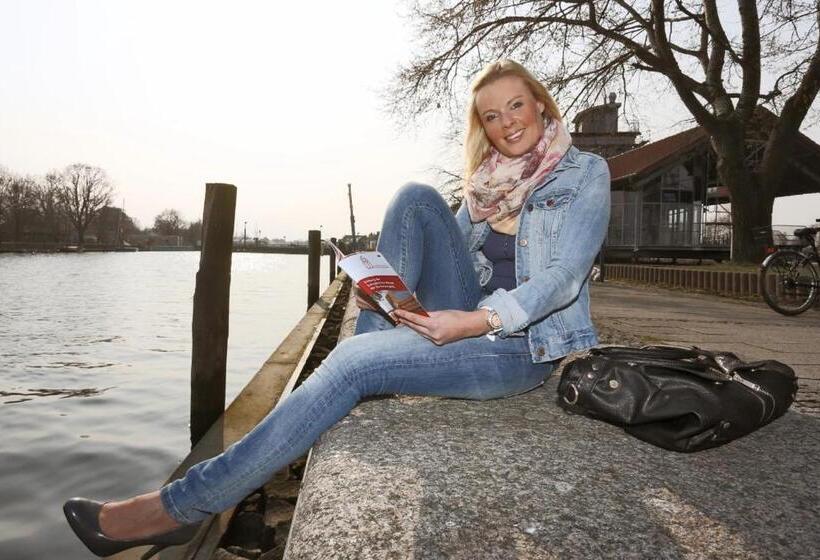 Отель & Restaurant Utkiek