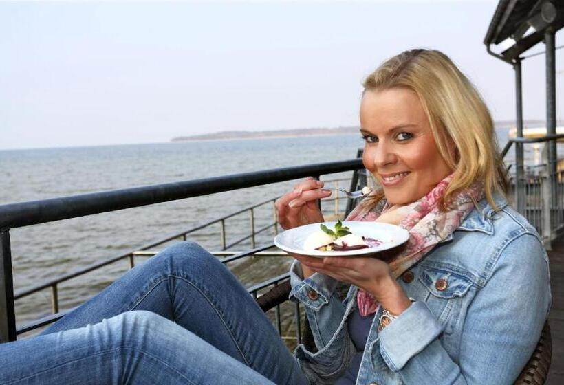 Отель & Restaurant Utkiek