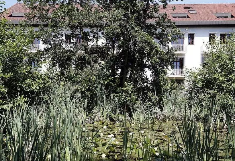 Hotelli Tagungs  Und Bildungszentrum Steinbach/taunus