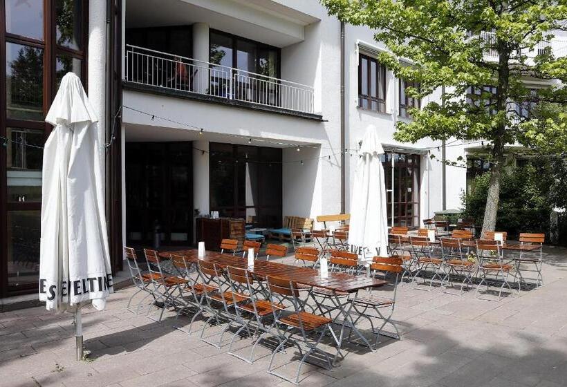 ホテル Tagungs  Und Bildungszentrum Steinbach/taunus