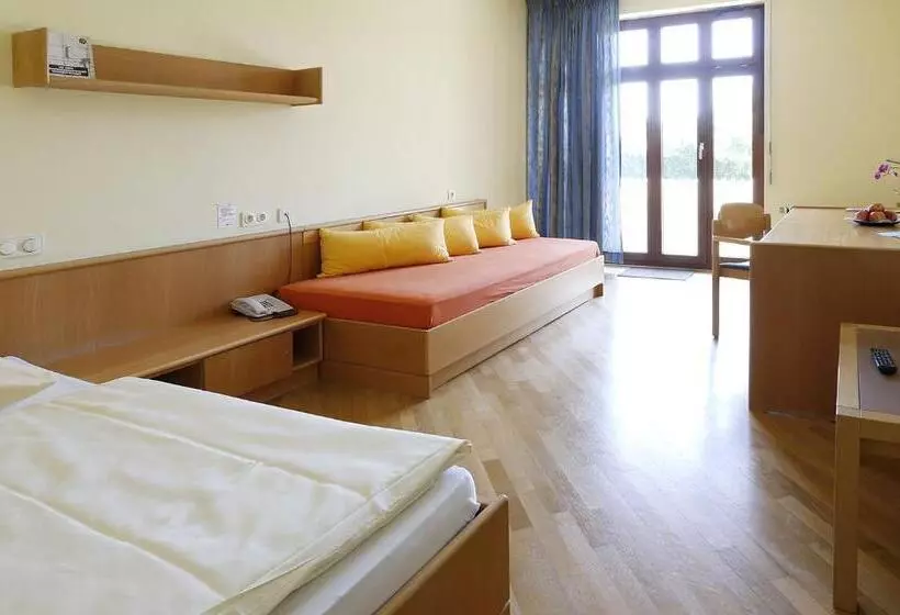 Hotelli Tagungs  Und Bildungszentrum Steinbach/taunus