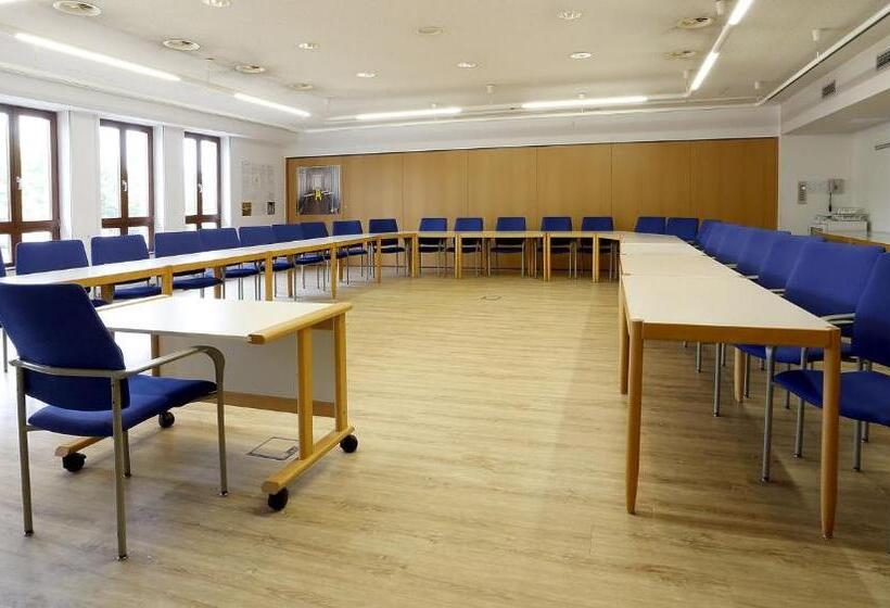 ホテル Tagungs  Und Bildungszentrum Steinbach/taunus