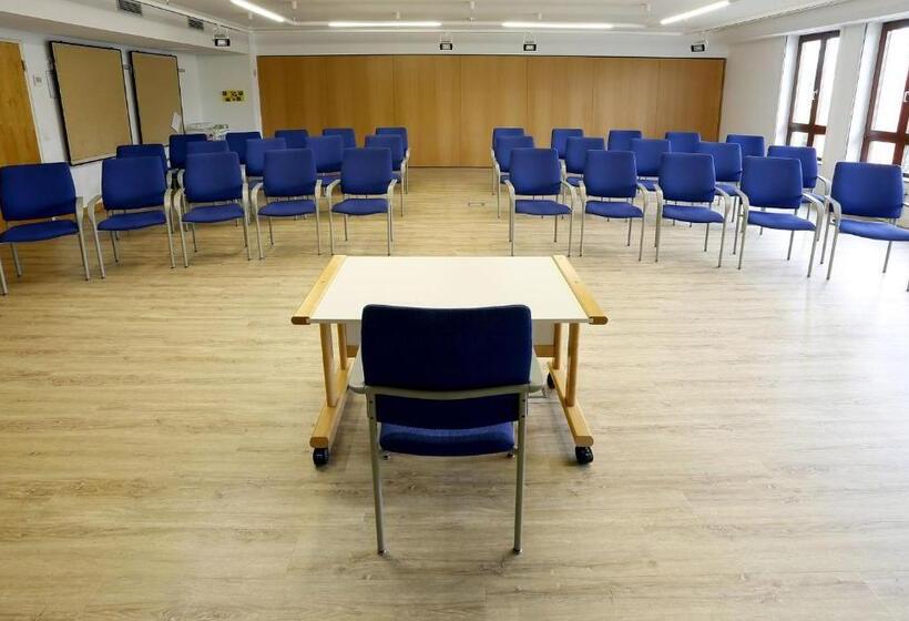 ホテル Tagungs  Und Bildungszentrum Steinbach/taunus