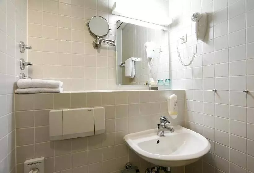 Hotelli Tagungs  Und Bildungszentrum Steinbach/taunus