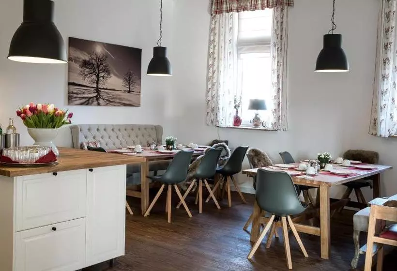 Hotelli Weddeler Hof