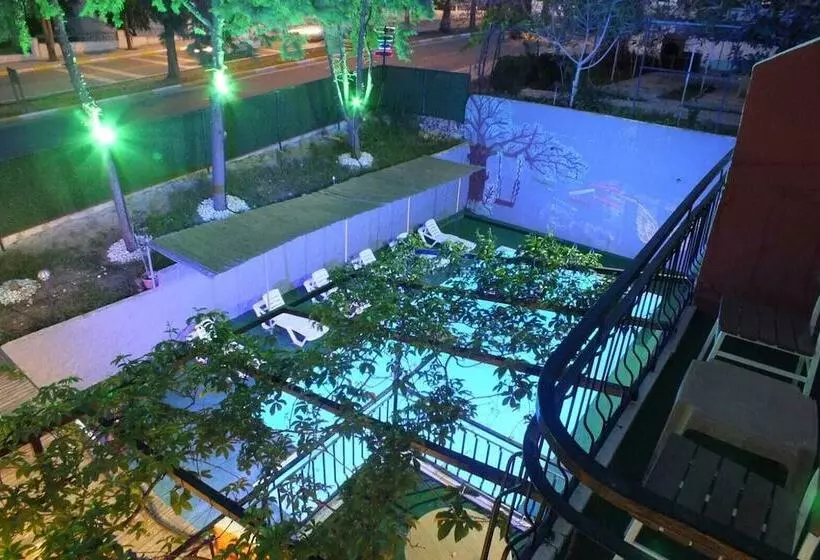 Avalon Otel