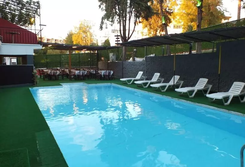 Avalon Otel