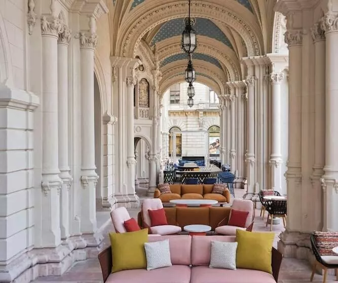 Hotel W Budapest
