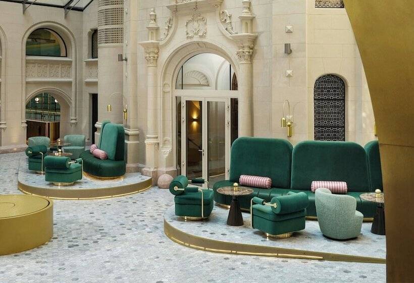 Отель W Budapest